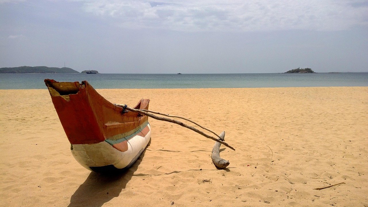 The 90-Minute Passport Stamp: A Budget Guide to Sri Lanka's Dry-Season Coast
