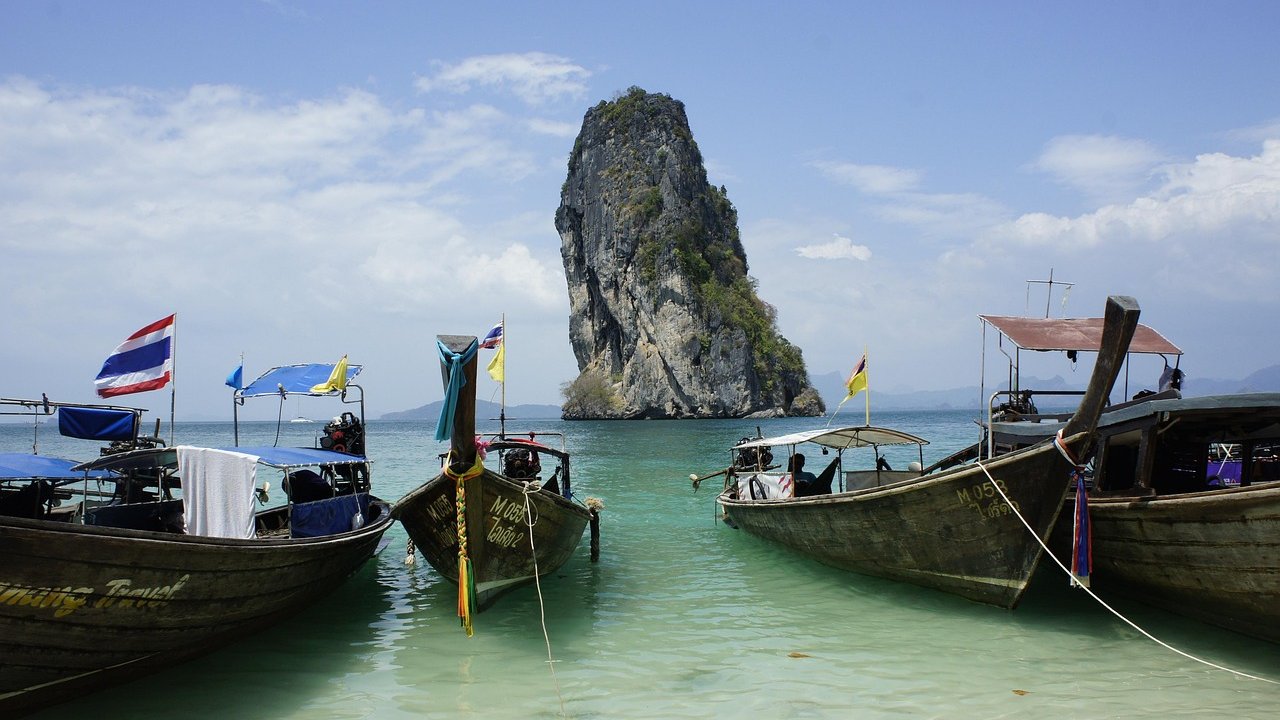 Thailand's Visa Rules Just Changed — Here's How to Still Do It Cheap This Season